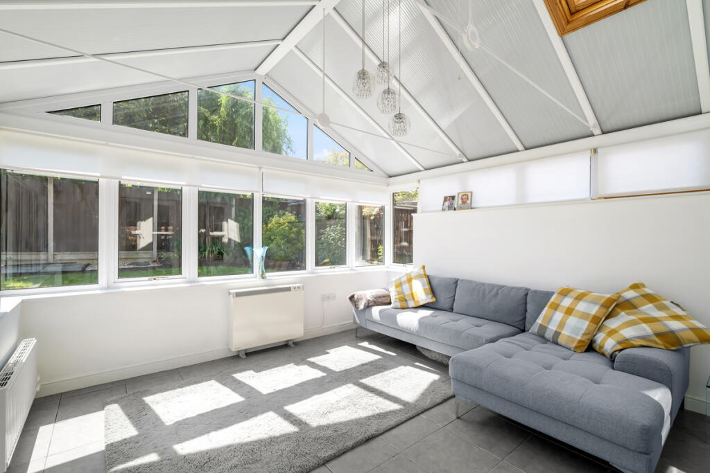 House in North Kesteven, Quarrington Hill, Sleaford - View 4