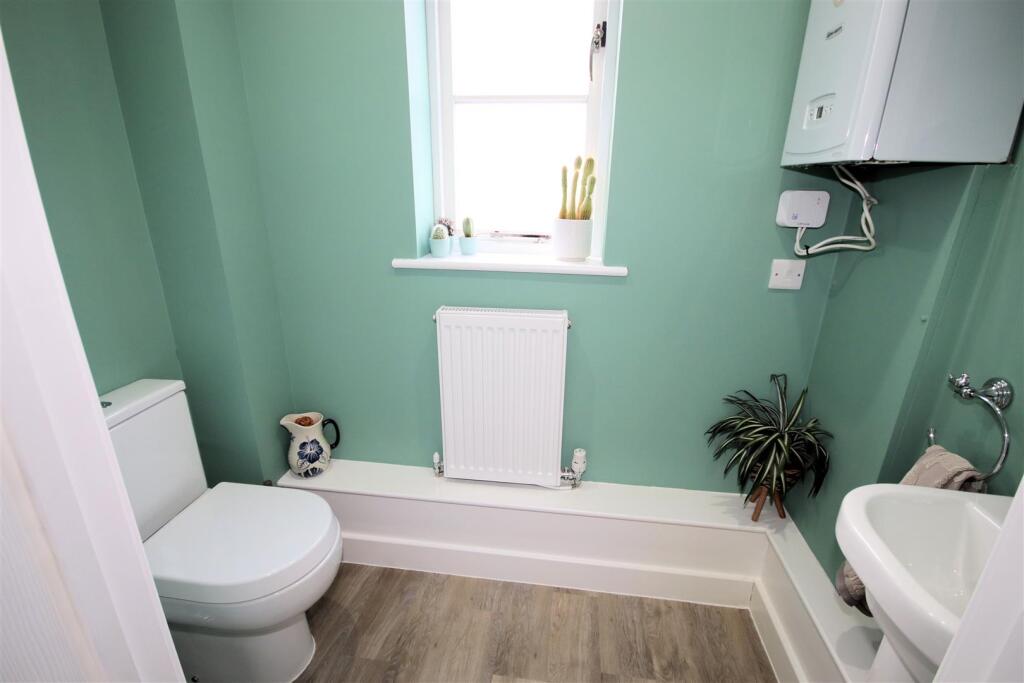 House in Dunstable, Toddington - More
