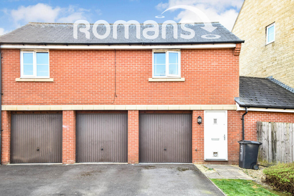 Main image of property: Eyre Close, Swindon, SN25