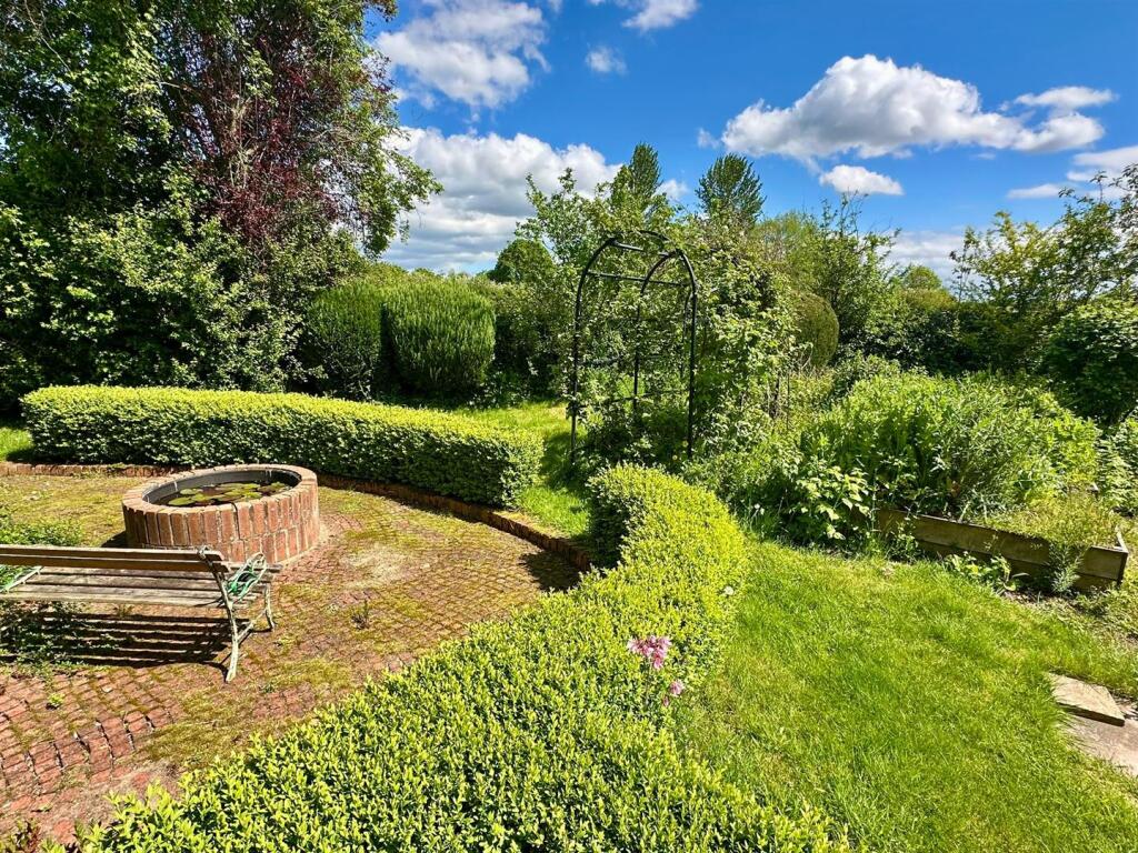 Berrington Drive, Bodenham, Hereford photo 2