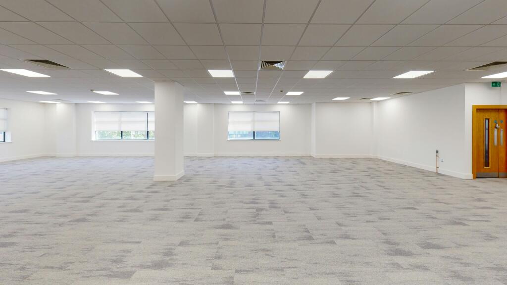 PHOTO 4 First Floor.jpg