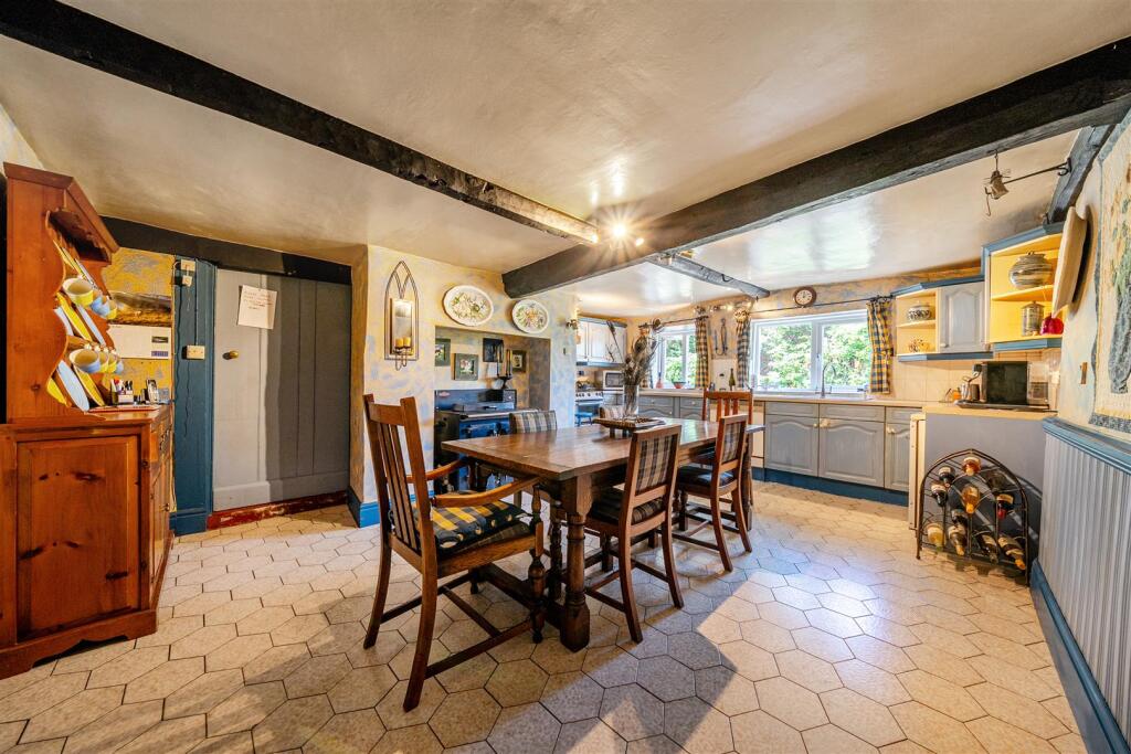 Church House, Pontesbury, Shrewsbury, SY5 0PS photo 4