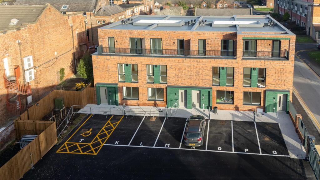 Main image of property: Ardwick Green, Manchester