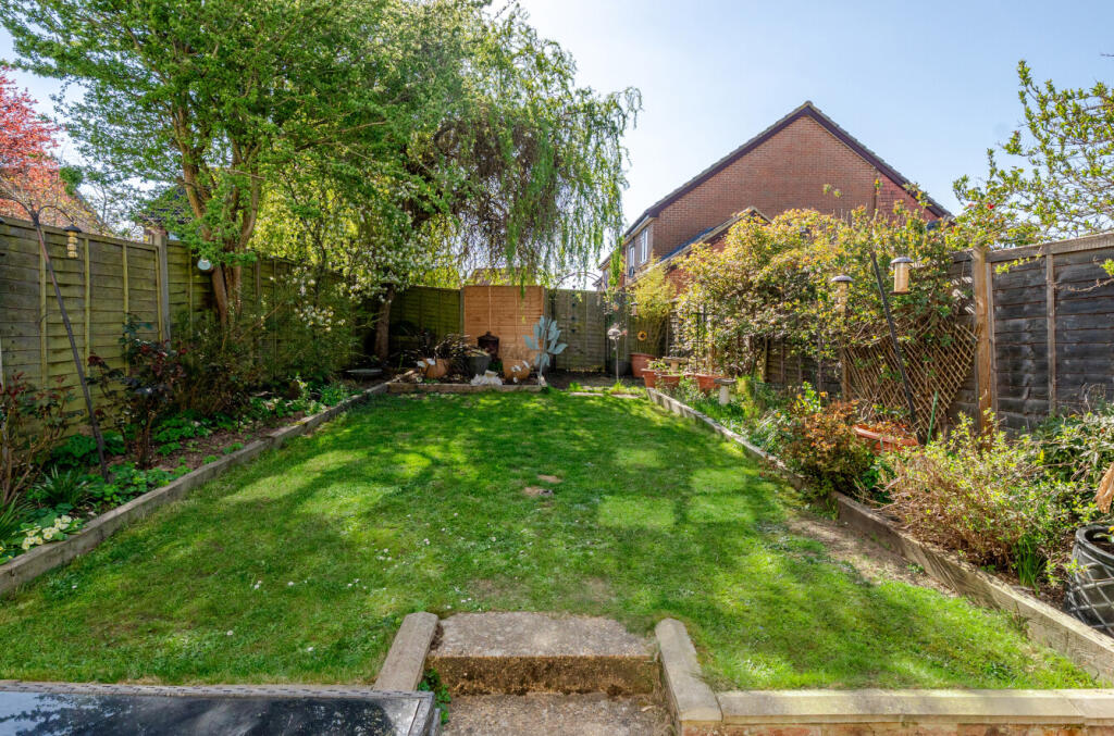Notton Way, Lower Earley, Reading photo 2
