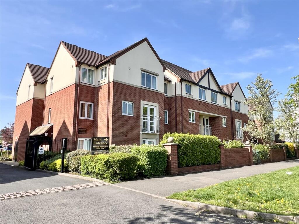 Main image of property: Stratford Road, Hall Green, Birmingham