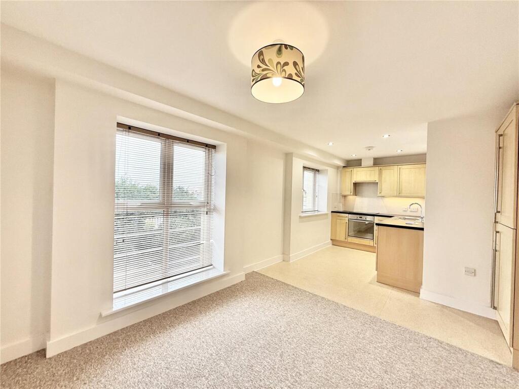Apartment in Highcliffe-on-Sea, Walkford, Highcliffe and Walkford - More