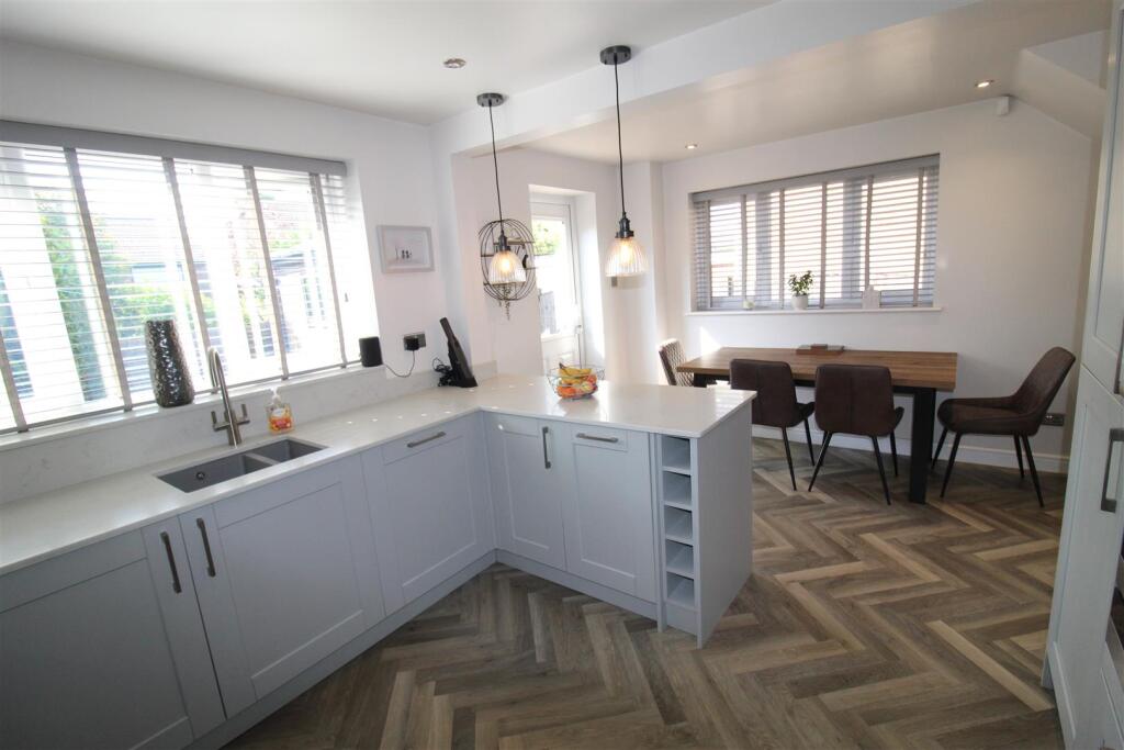 House in Bolton, Middlebrook, Horwich - View 5