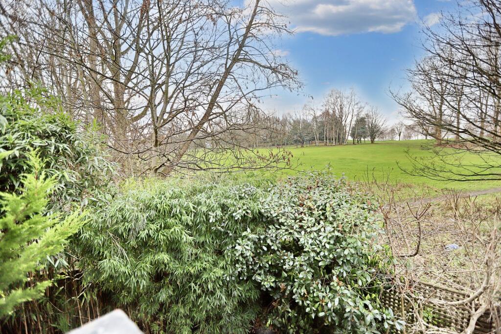 Norwood, Prestwich, M25 photo 3