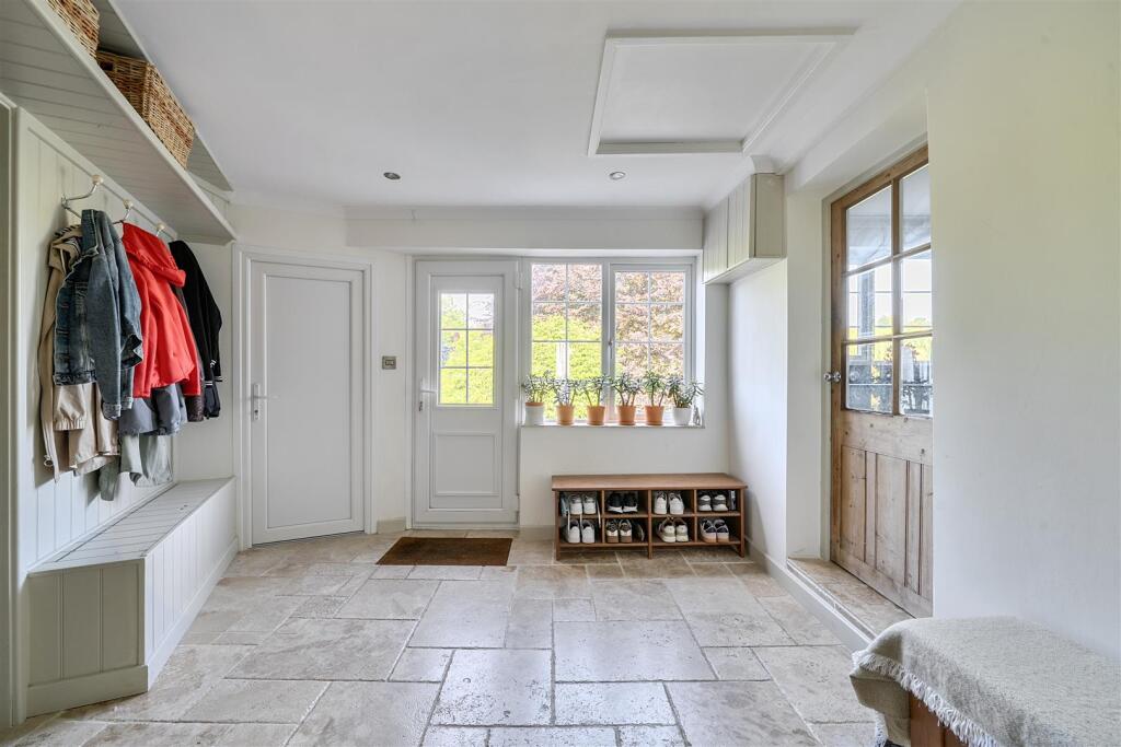 Stradbrook, Bratton, BA13 photo 4