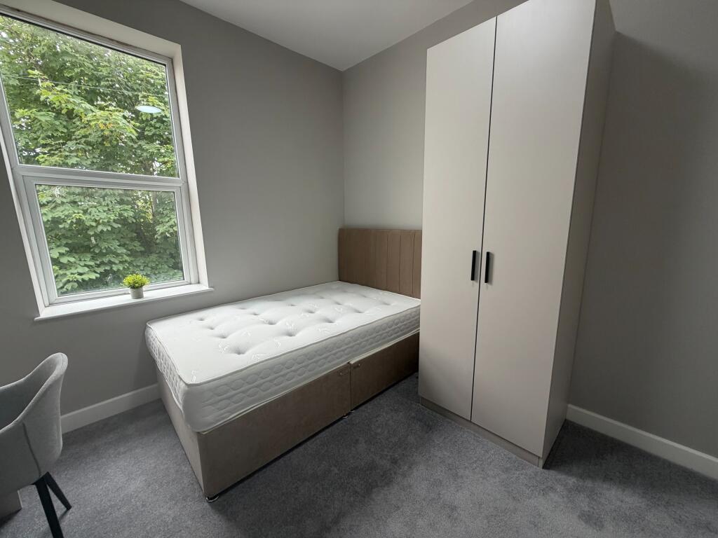 House in Newcastle upon Tyne - More