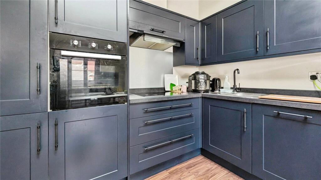 Main image of property: Leslie Park Road, Croydon, CR0