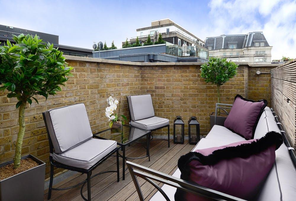 3rd floor terrace 2.jpg