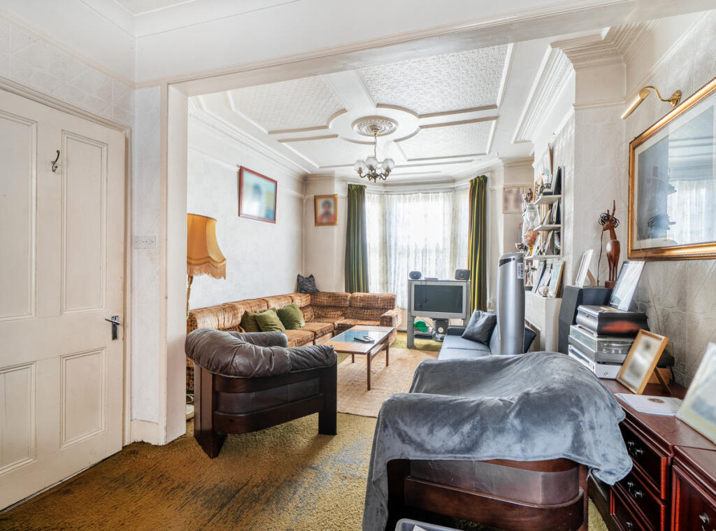House in London, Custom House, Silvertown - View 2