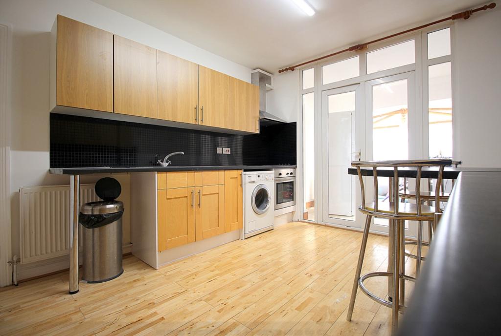 Main image of property: Room 6, Elstow Road