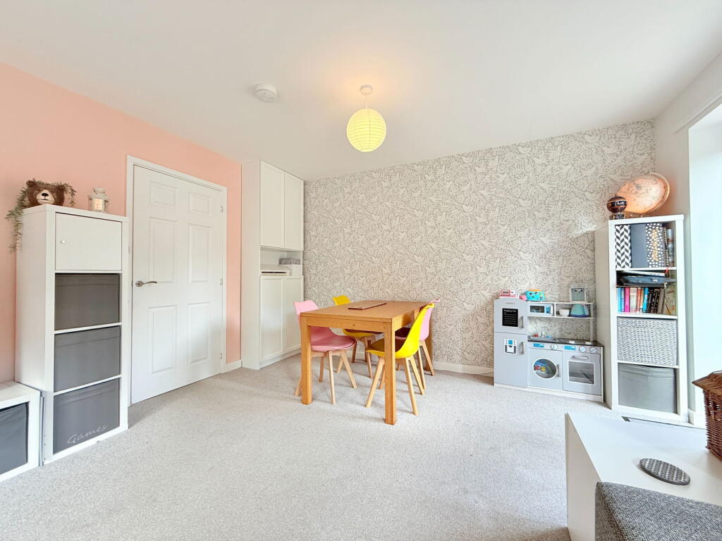 House in Solihull, West Midlands - View 4
