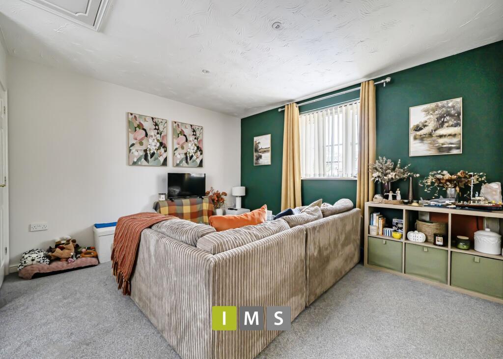 House in Cherwell, Bicester - More