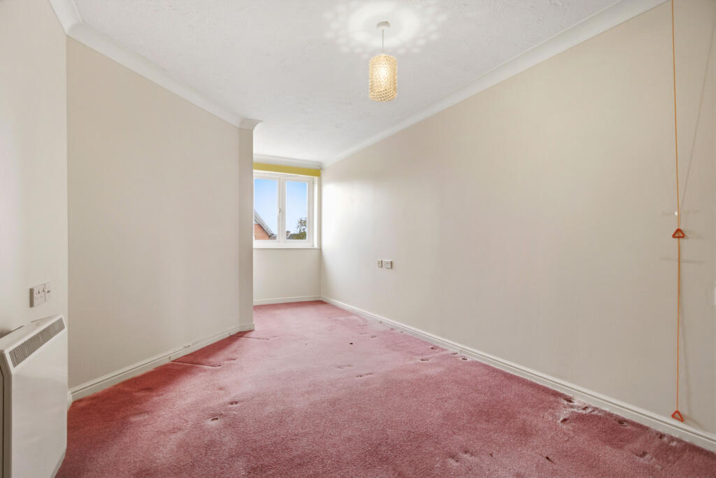 Apartment in Warrington - View 5