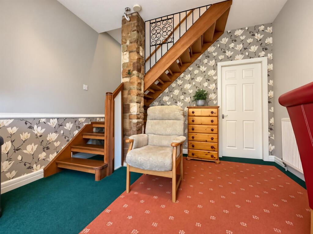 House in Staffordshire Moorlands, Leek - View 5