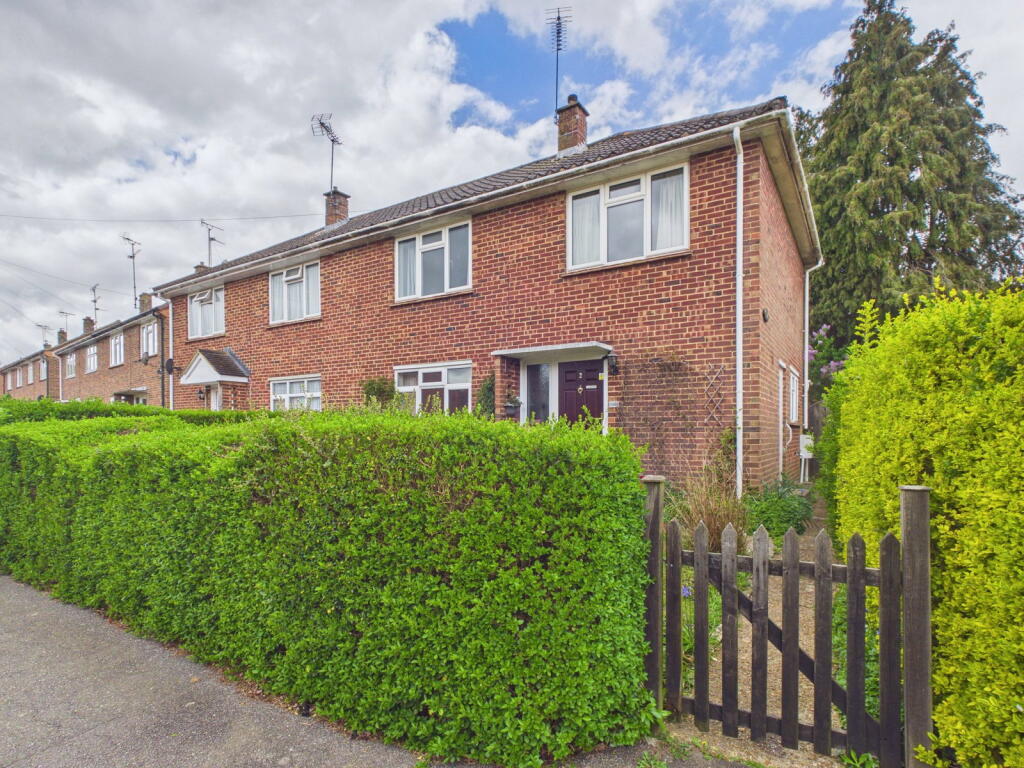 Main image of property: Longfield Road, Horsham, West Sussex.