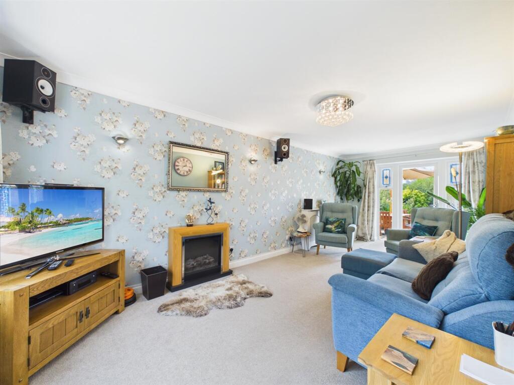 House in Chippenham, Wiltshire - View 4