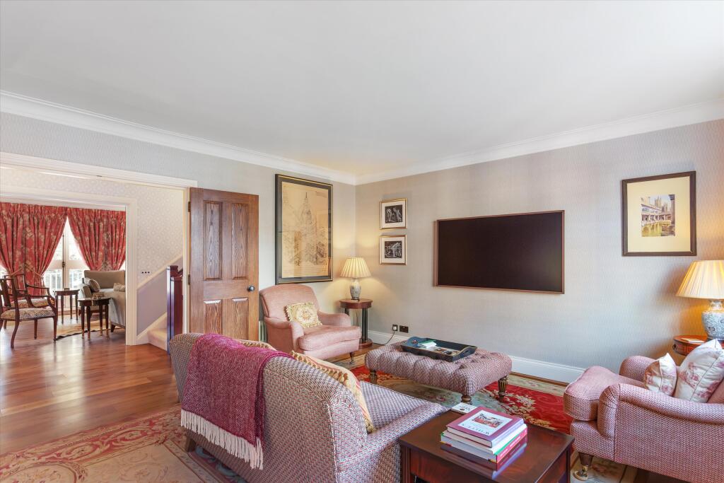 House in London - View 5