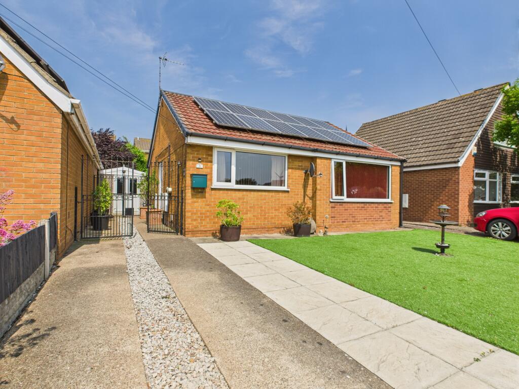 2-bed detached on Enoch Stone Drive, Chaddesden, £220,000