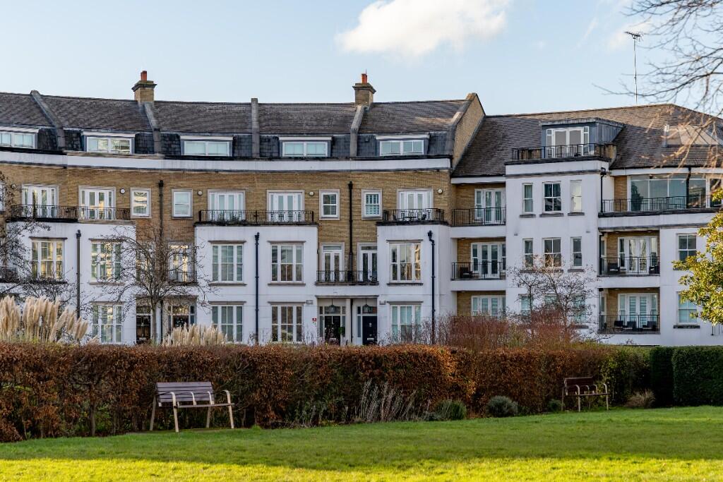 Main image of property: Imperial Crescent, Imperial Wharf, London, SW6