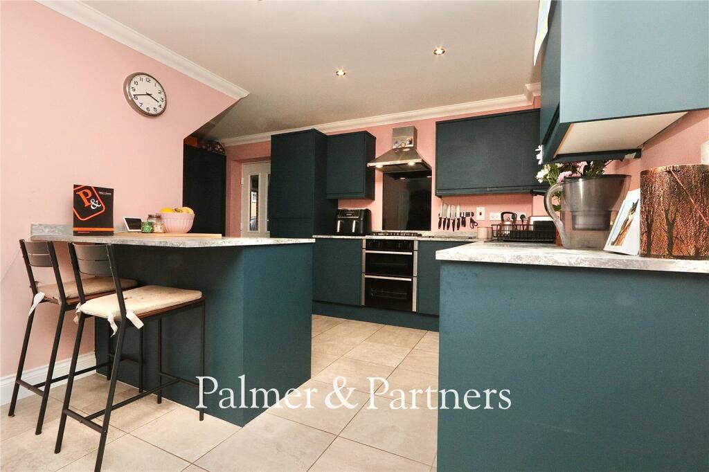 Thacker Close, Bramford, Ipswich, Suffolk, IP8 photo 3