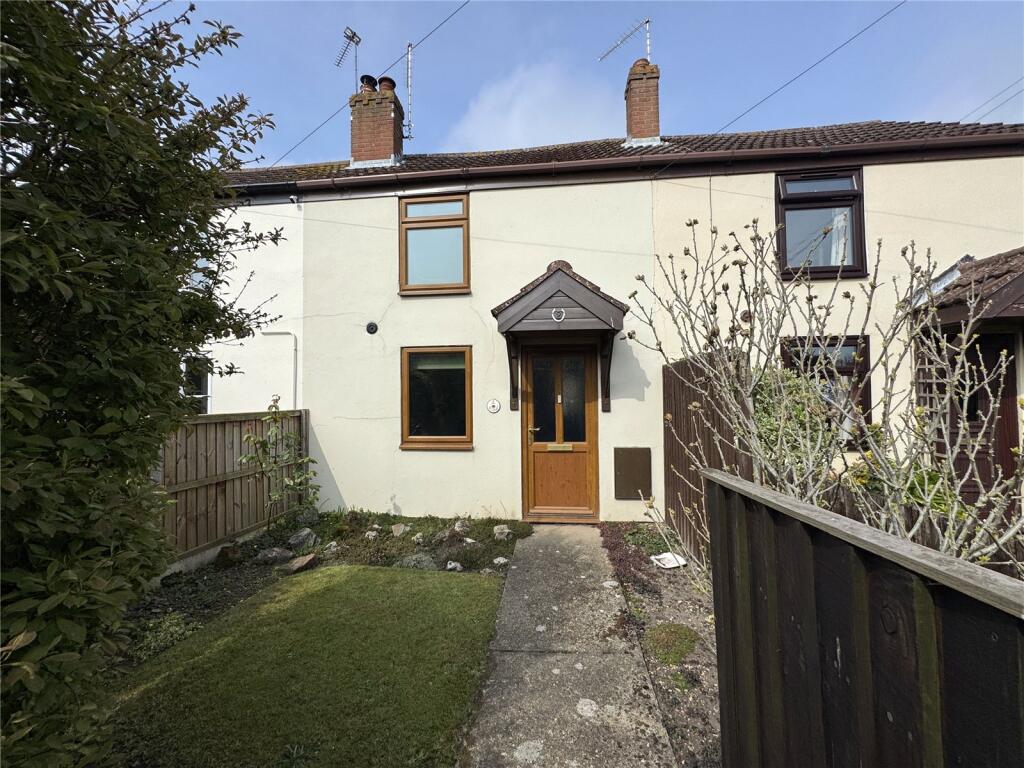 2-bed terraced on North Road, Hemsby, Great Yarmouth, Norfolk, NR29, £170,000