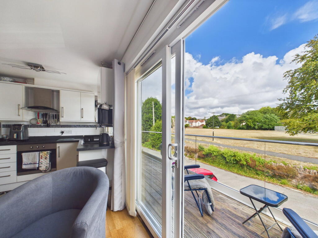 Apartment in Paignton, Oldway - More