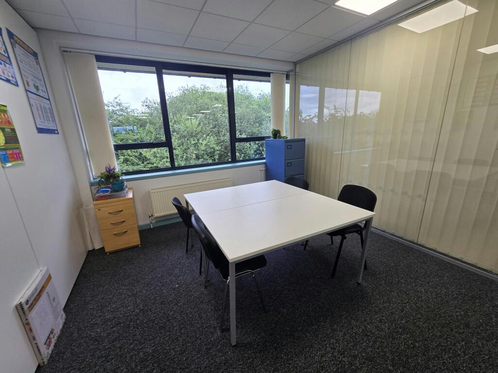 Office/Meeting Room