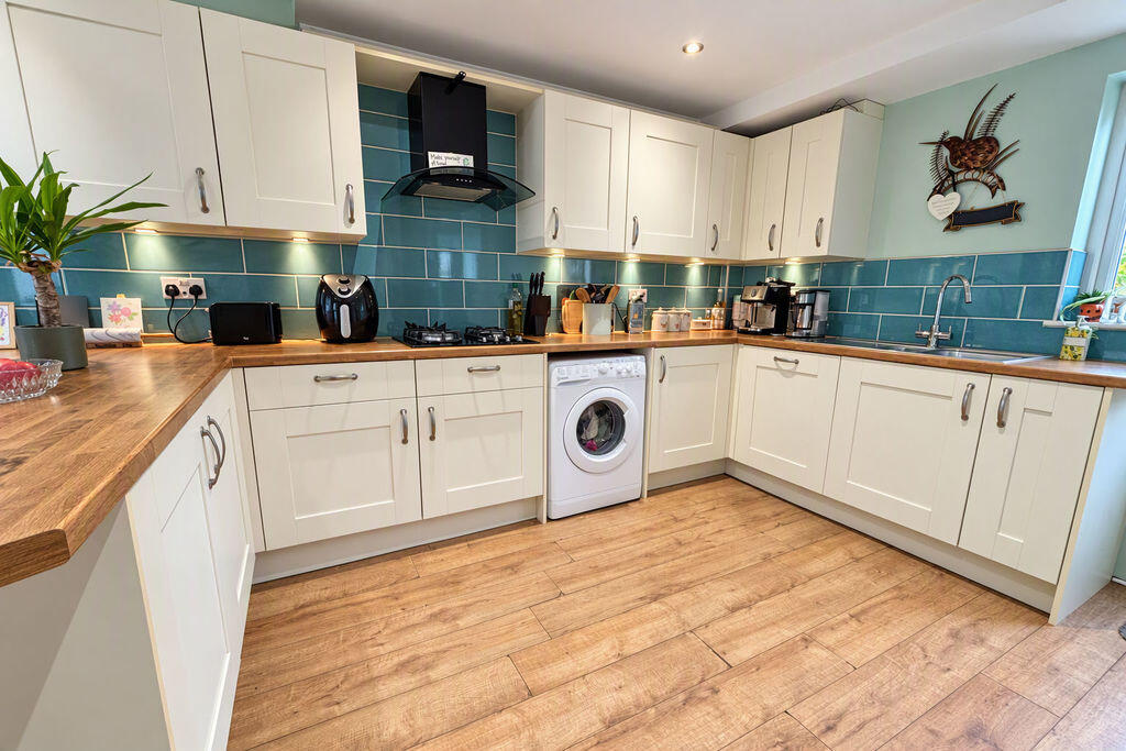 House in Gosport, Hampshire - View 4