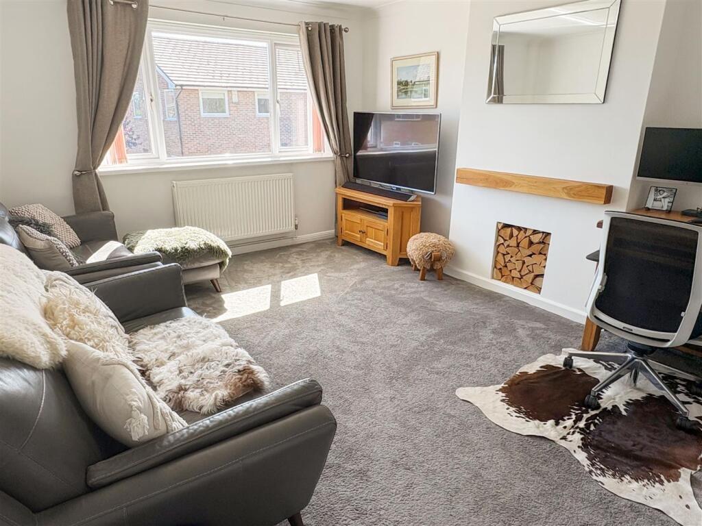 Apartment in Arun, Rustington - View 2