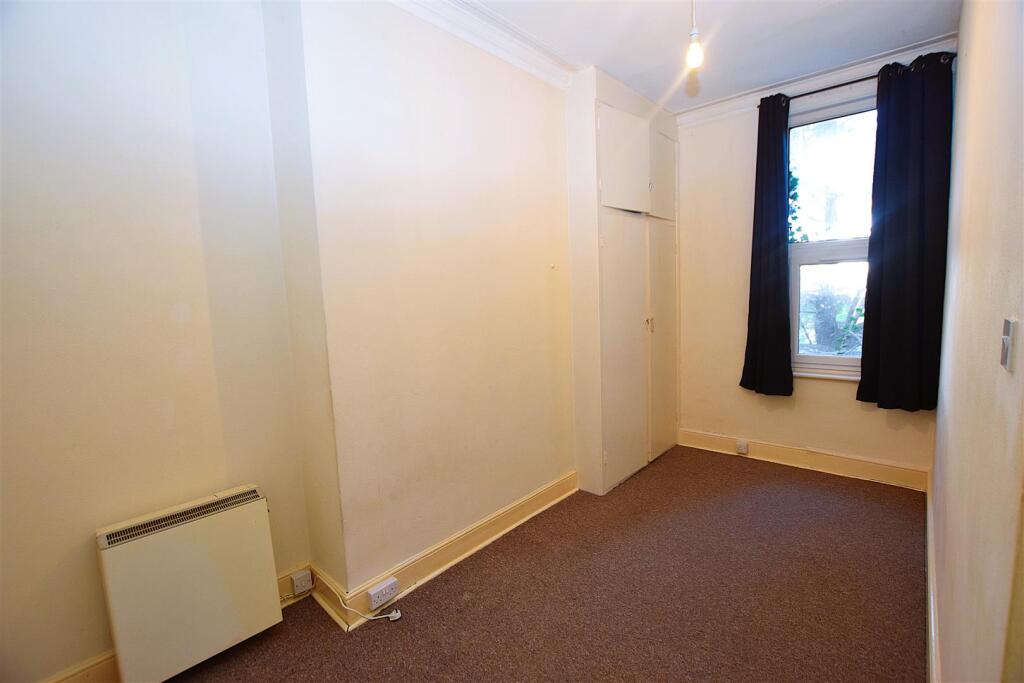 Apartment in Tonbridge - More