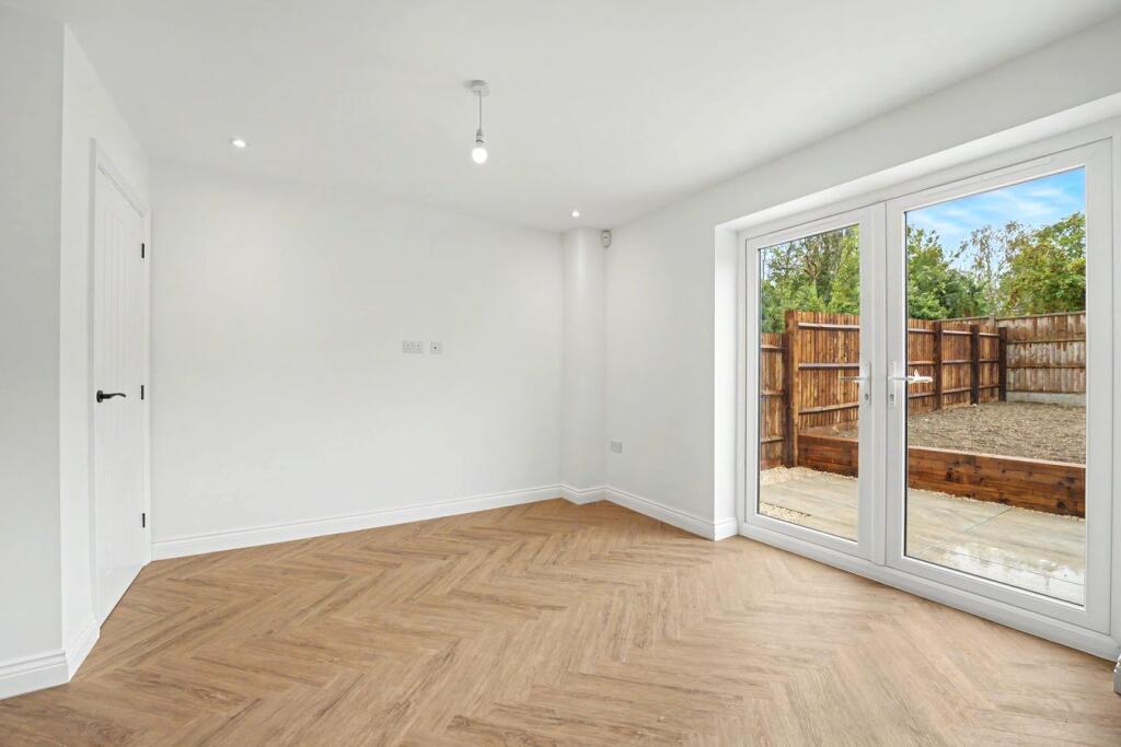 House in Stevenage - View 4