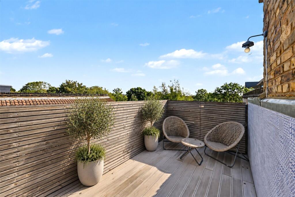 Apartment in London, Brondesbury Park, Brondesbury - View 4