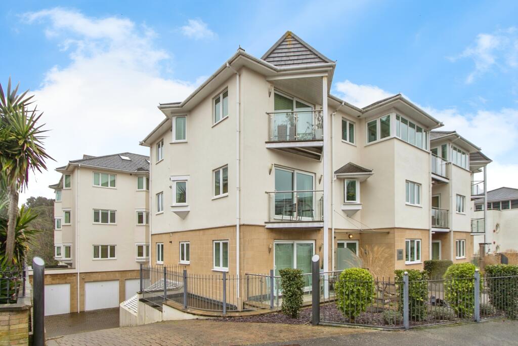 Main image of property: Ocean Breeze, Alum Chine BH4