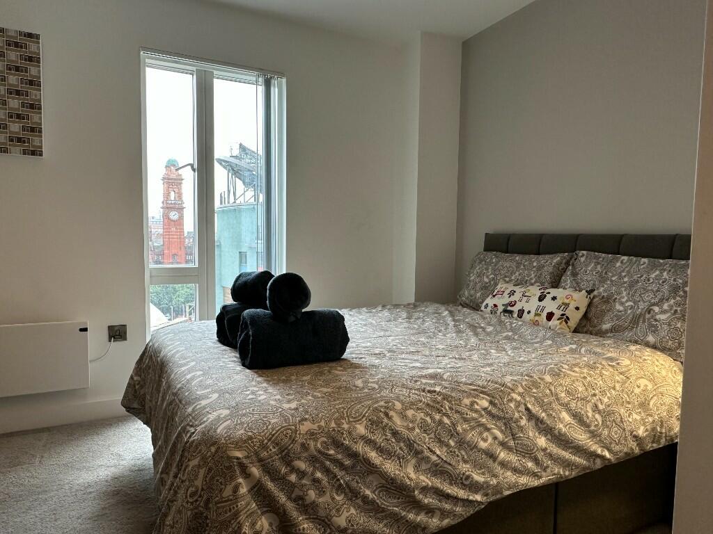 Main image of property: 1 Cambridge Street, Manchester, Greater Manchester, M1