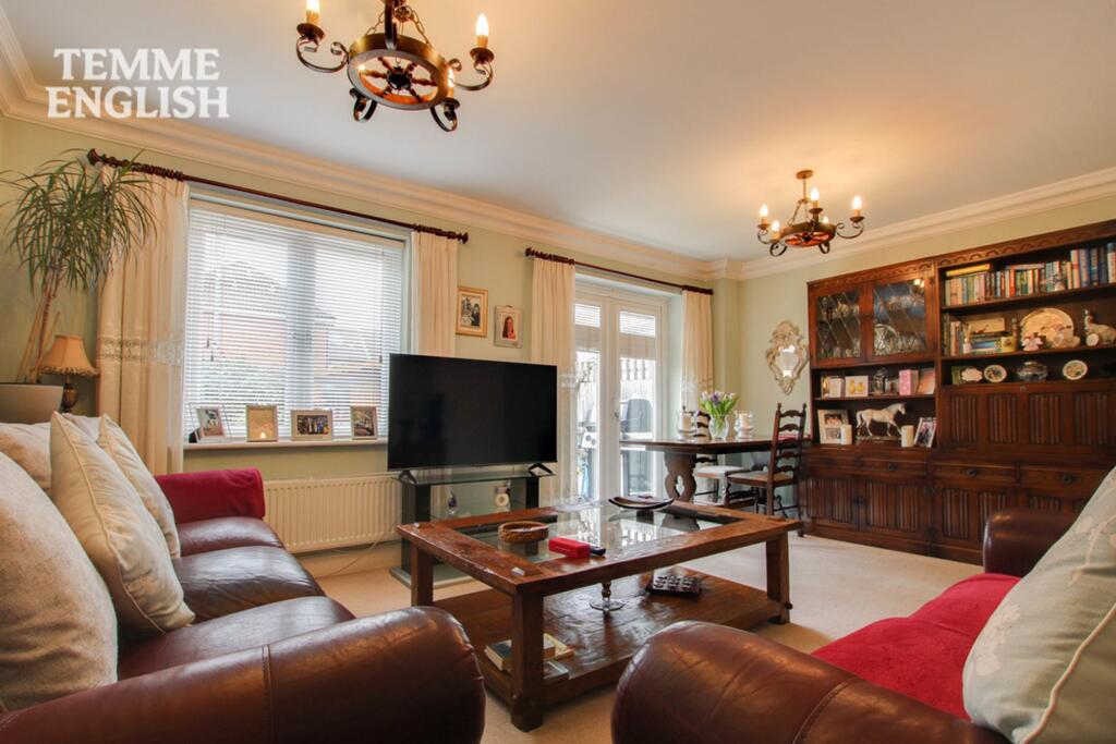 House in Basildon, Essex - View 5
