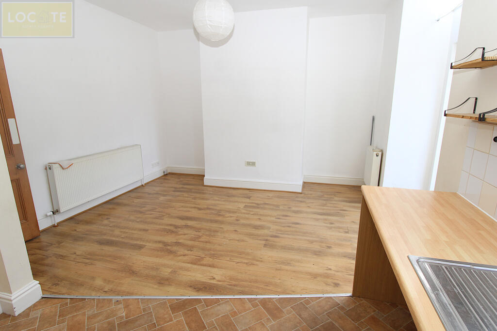 House in Trafford, Greater Manchester - More