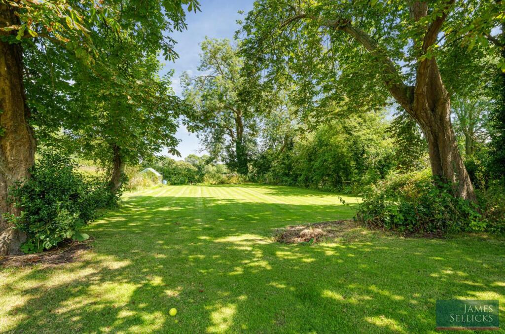Langton House, Great Bowden, Market Harborough photo 2