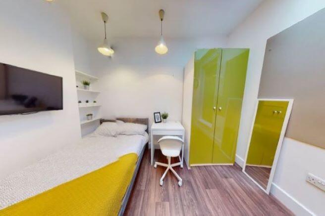 Main image of property: 3 Norfolk Place, City Centre, Nottingham, NG1 2AA