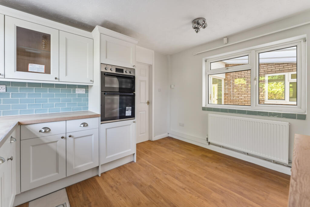 Wadleys Road, Olton, Solihull, B91  photo 4