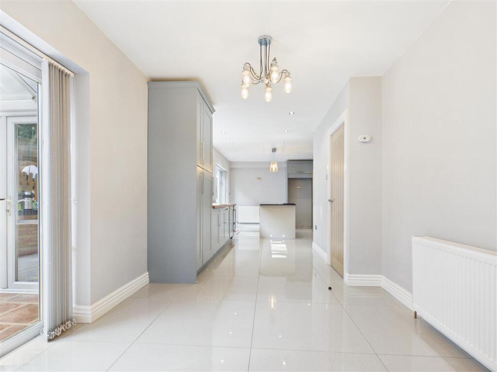 House in Redditch, Worcestershire - View 5