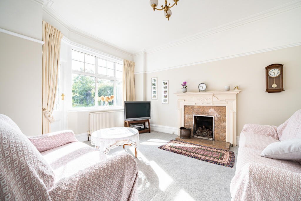 Summerdown Road, Eastbourne photo 5