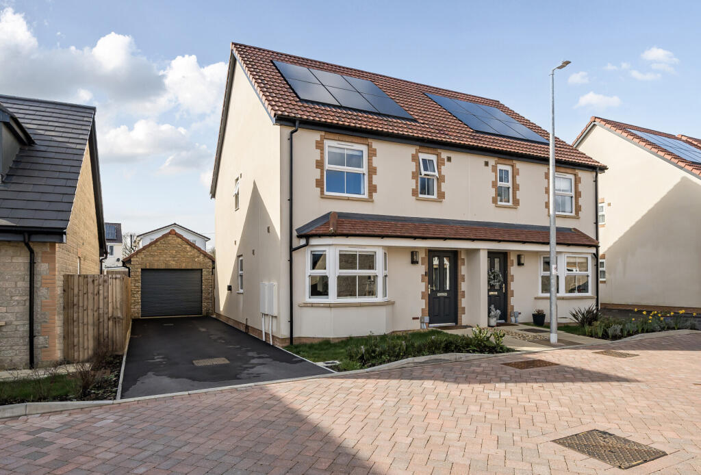 Main image of property: Willow Close, Yate, Bristol, Gloucestershire, BS37