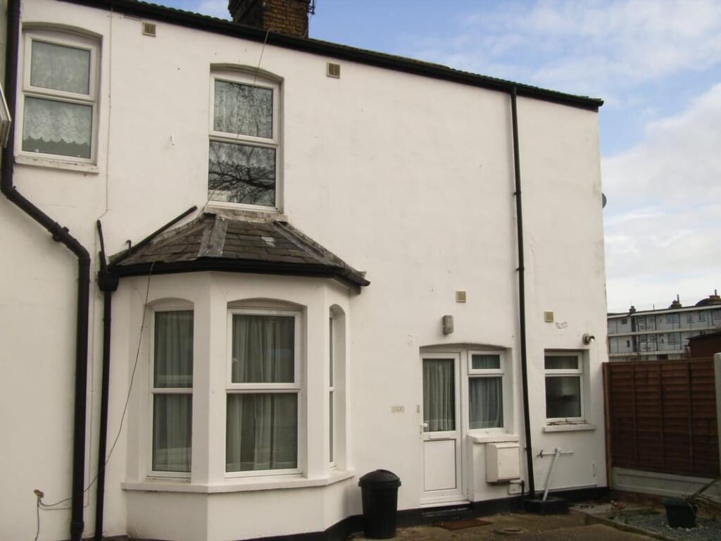 Main image of property: Shaftesbury Avenue Southend-on-Sea SS1