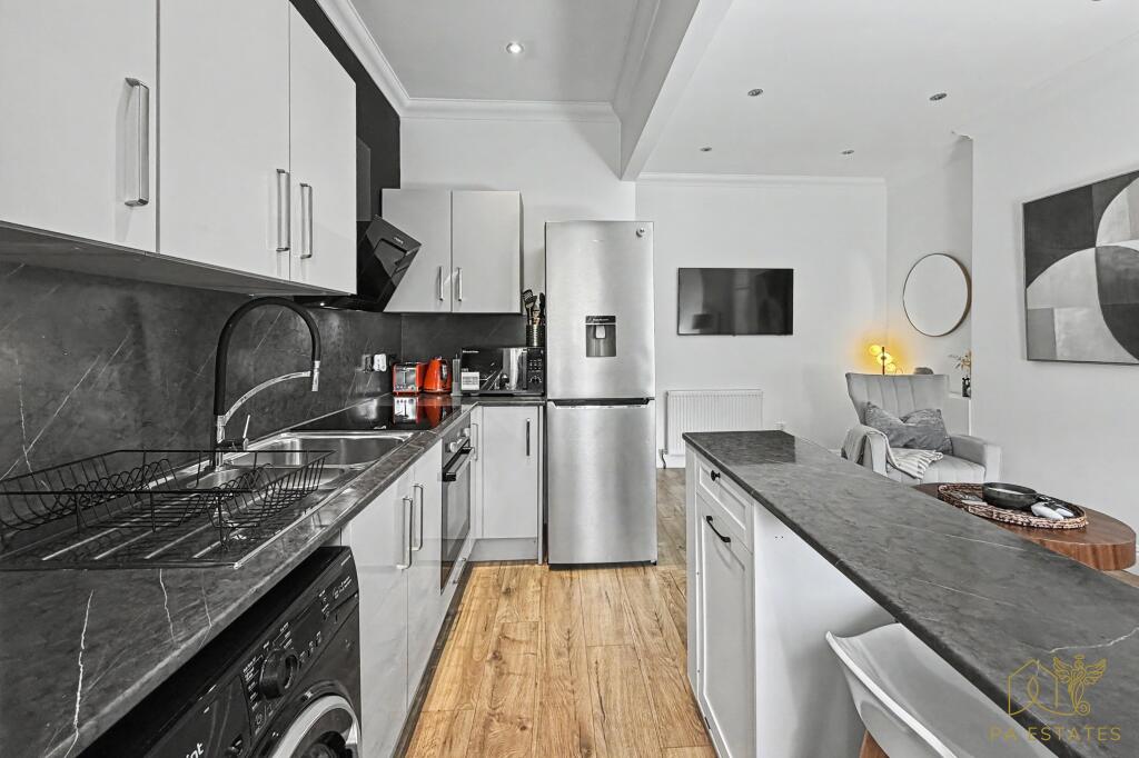 Apartment in Glasgow, South Lanarkshire - More