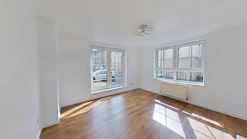 Apartment in Edinburgh - View 3