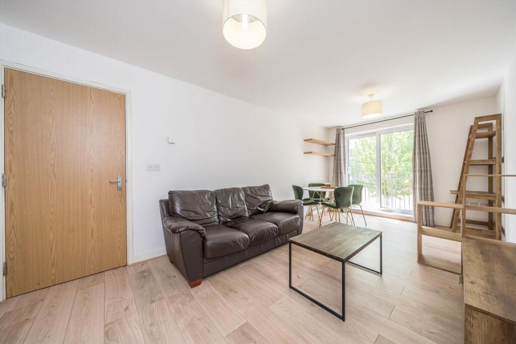 Apartment in London - View 3